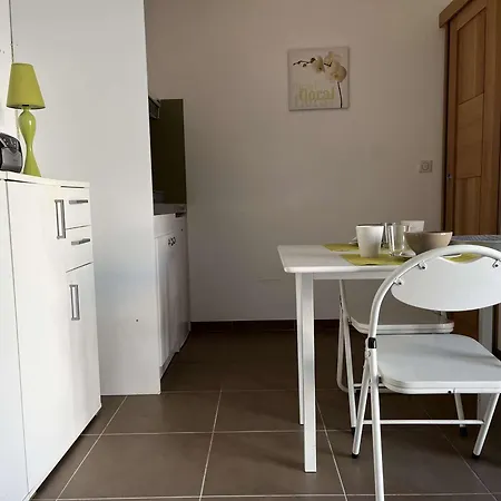 Ensoleille Avec Terrasse Et Climatisation Pres De La - Fr-1-650-17 Pietracorbara